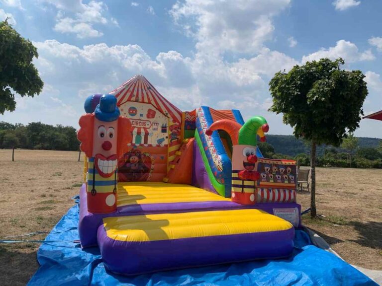 Zirkus Hüpfburg mit Sicherheitsnetz mieten